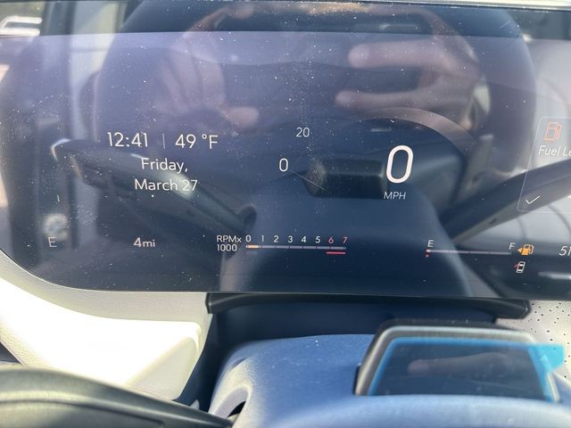 Buick Enclave Vehicle Full-screen Gallery Image 15