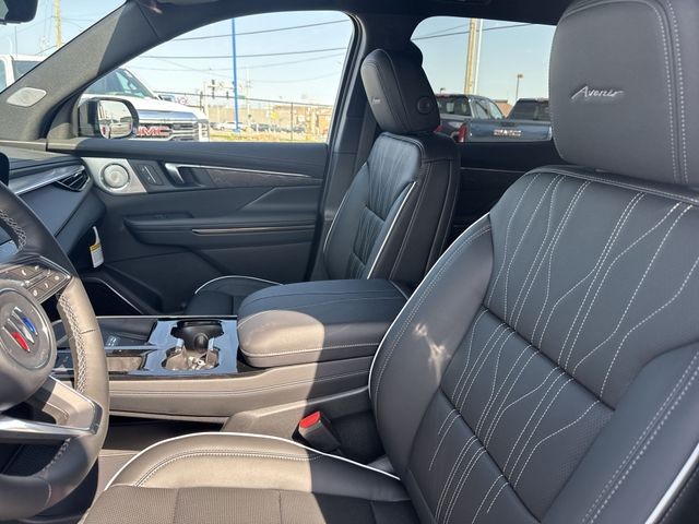 Buick Enclave Vehicle Full-screen Gallery Image 11