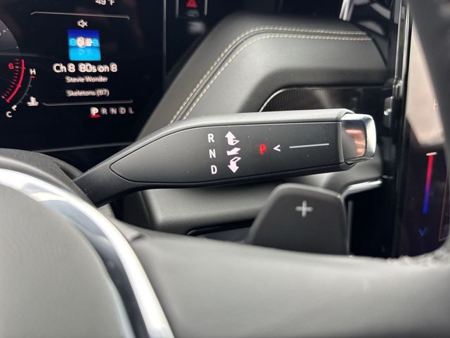 GMC Yukon Vehicle Full-screen Gallery Image 20