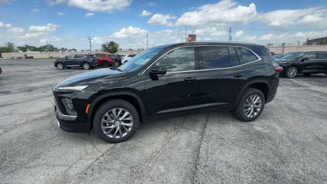 Buick Enclave Vehicle Full-screen Gallery Image 04