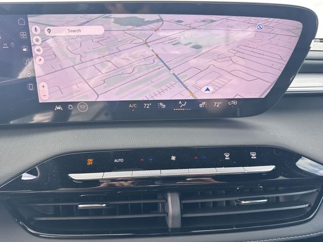 Buick Enclave Vehicle Full-screen Gallery Image 18