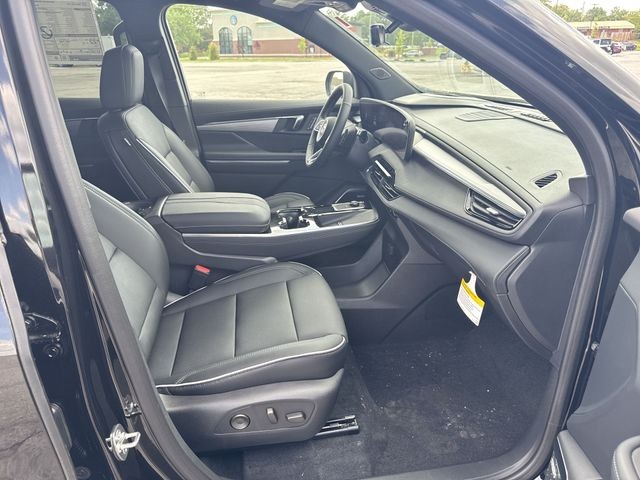 Buick Enclave Vehicle Full-screen Gallery Image 25