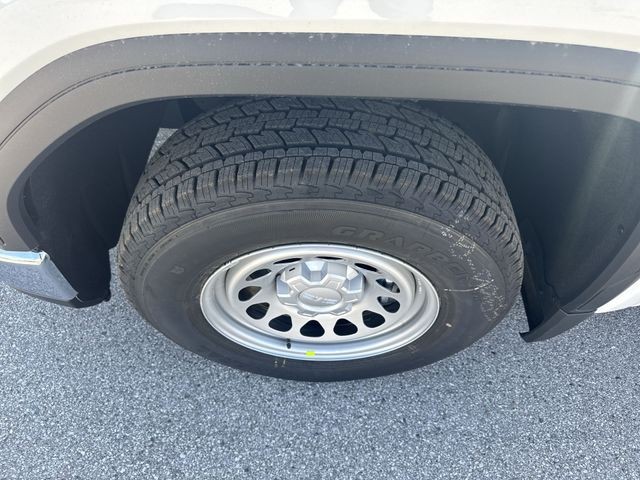 GMC Sierra 1500 Vehicle Full-screen Gallery Image 10