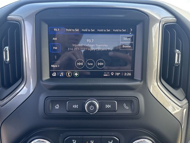 GMC Sierra 1500 Vehicle Full-screen Gallery Image 16