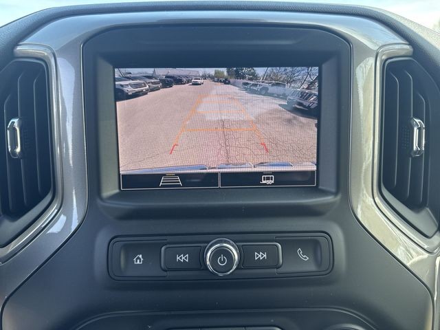 GMC Sierra 1500 Vehicle Full-screen Gallery Image 17