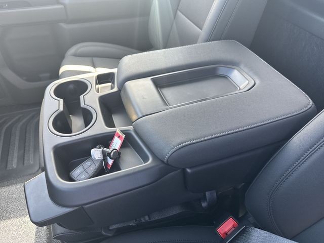 GMC Sierra 1500 Vehicle Full-screen Gallery Image 20