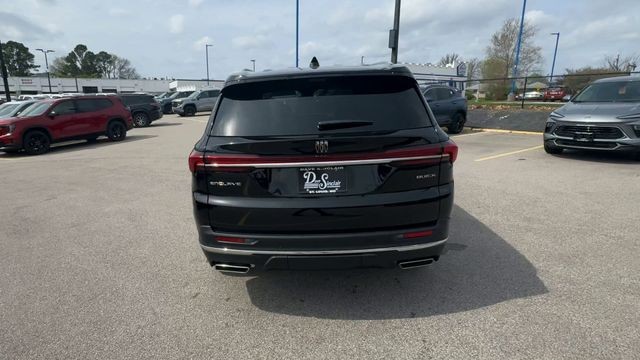 Buick Enclave Vehicle Full-screen Gallery Image 07