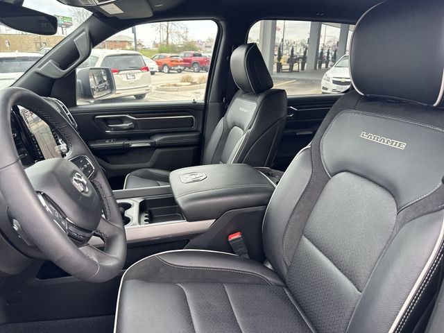 Ram 1500 Vehicle Full-screen Gallery Image 23