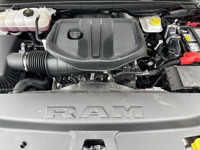 Ram 1500 Vehicle Full-screen Gallery Image 33