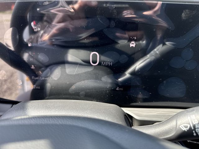 Buick Envista Vehicle Full-screen Gallery Image 15