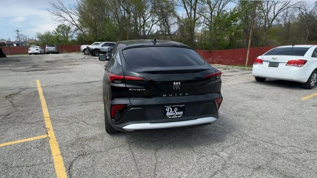 Buick Envista Vehicle Full-screen Gallery Image 07