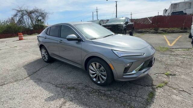 Buick Envista Vehicle Full-screen Gallery Image 02