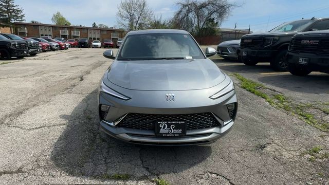 Buick Envista Vehicle Full-screen Gallery Image 03