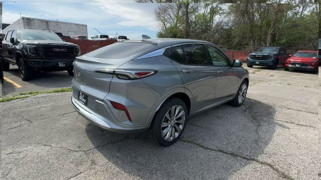 Buick Envista Vehicle Full-screen Gallery Image 08