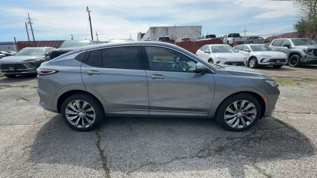 Buick Envista Vehicle Full-screen Gallery Image 09