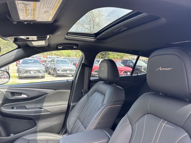 Buick Envista Vehicle Full-screen Gallery Image 21