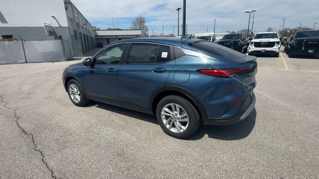 Buick Envista Vehicle Full-screen Gallery Image 06