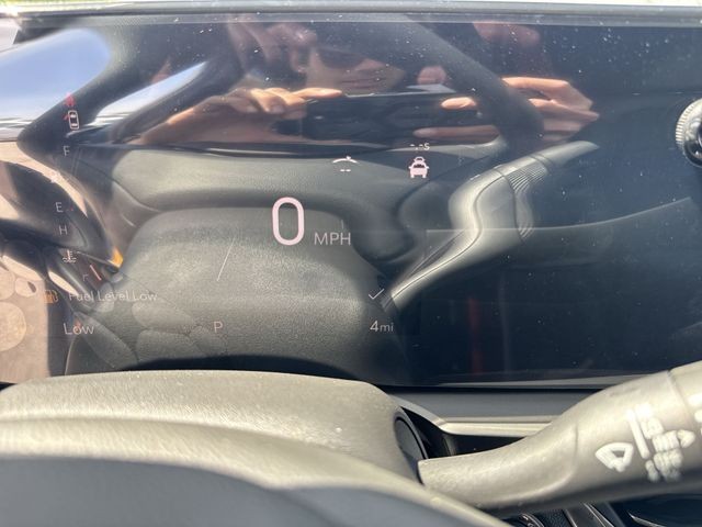 Buick Envista Vehicle Full-screen Gallery Image 15