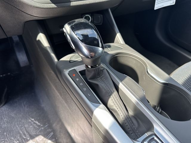 Buick Envista Vehicle Full-screen Gallery Image 19