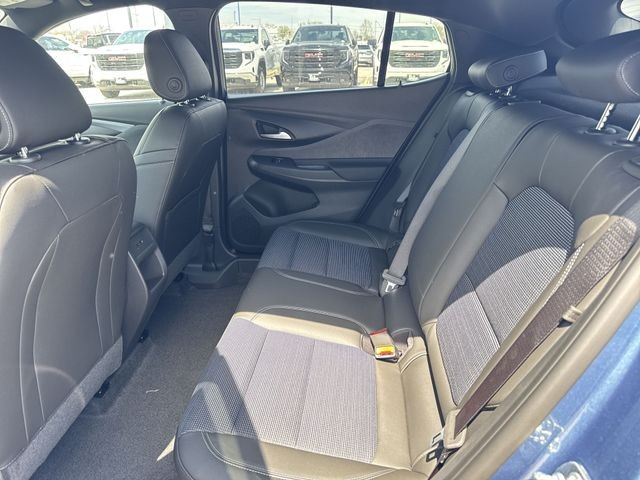 Buick Envista Vehicle Full-screen Gallery Image 21