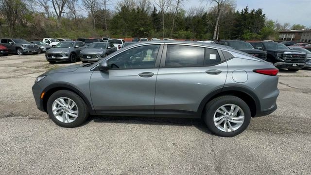 Buick Envista Vehicle Full-screen Gallery Image 05