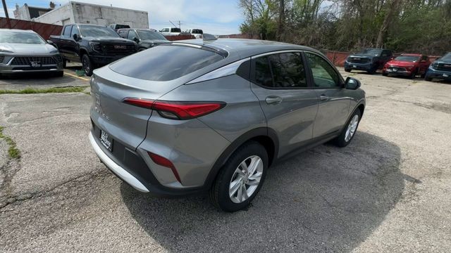 Buick Envista Vehicle Full-screen Gallery Image 08