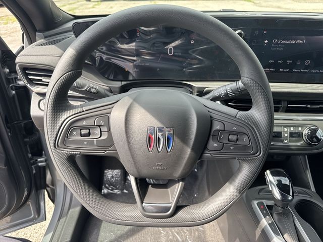 Buick Envista Vehicle Full-screen Gallery Image 14