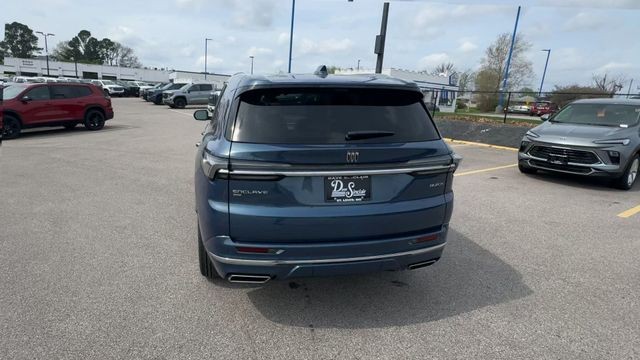 Buick Enclave Vehicle Full-screen Gallery Image 07