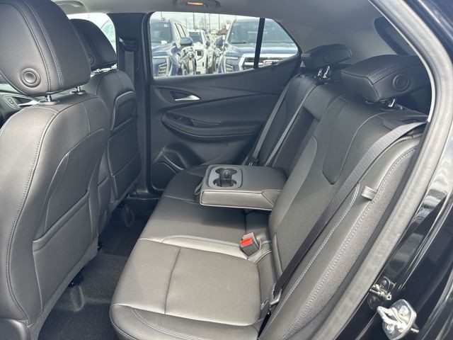 Buick Encore GX Vehicle Full-screen Gallery Image 21