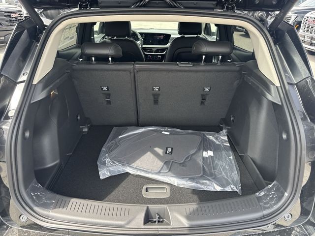 Buick Encore GX Vehicle Full-screen Gallery Image 22