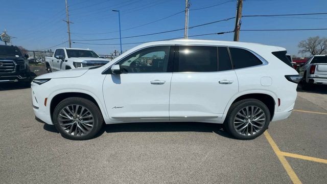 Buick Enclave Vehicle Full-screen Gallery Image 05