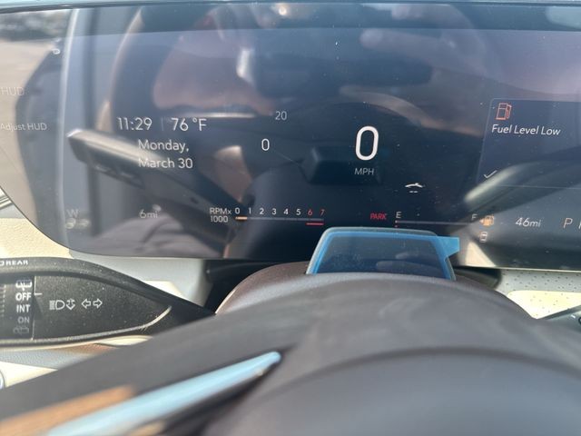 Buick Enclave Vehicle Full-screen Gallery Image 15