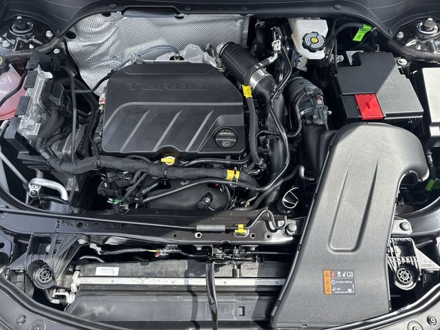 Buick Envista Vehicle Full-screen Gallery Image 24