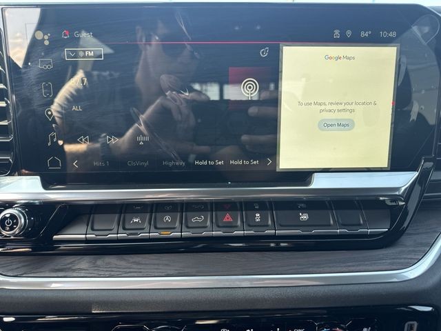 GMC Sierra 1500 Vehicle Full-screen Gallery Image 16