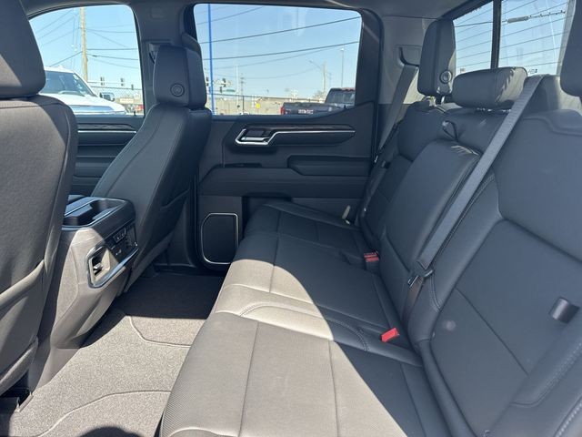 GMC Sierra 1500 Vehicle Full-screen Gallery Image 23