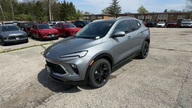 Buick Encore GX Vehicle Full-screen Gallery Image 04