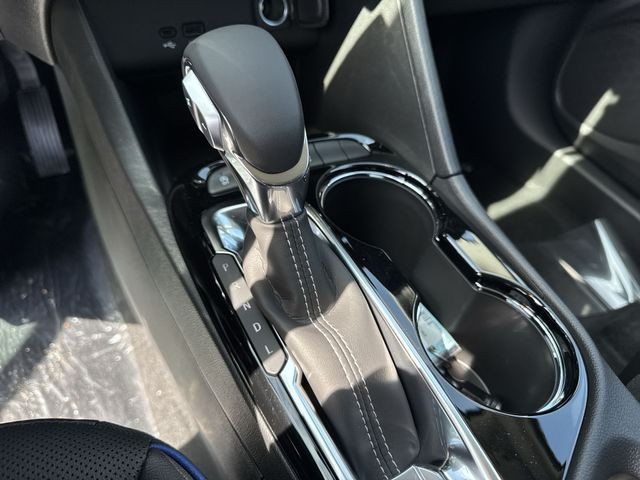 Buick Encore GX Vehicle Full-screen Gallery Image 19