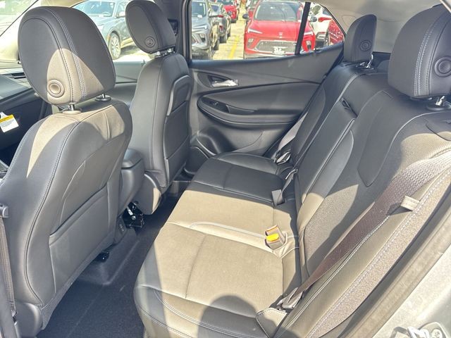 Buick Encore GX Vehicle Full-screen Gallery Image 21