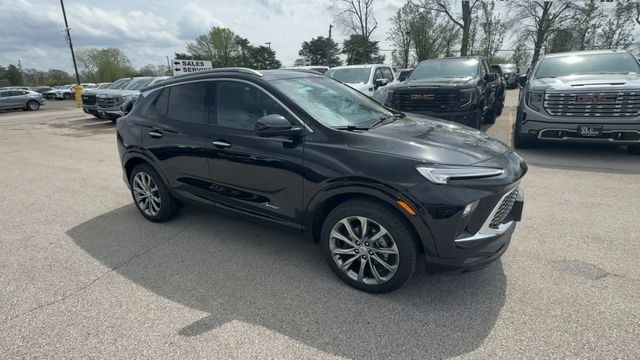 Buick Encore GX Vehicle Full-screen Gallery Image 02