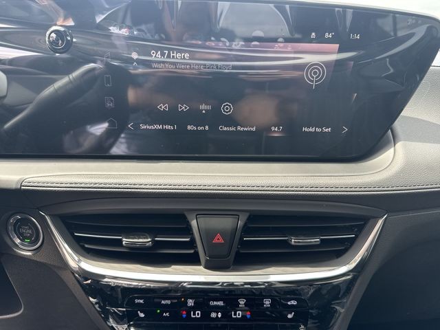 Buick Encore GX Vehicle Full-screen Gallery Image 16