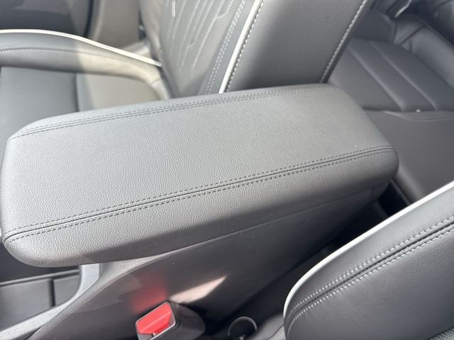 Buick Encore GX Vehicle Full-screen Gallery Image 20