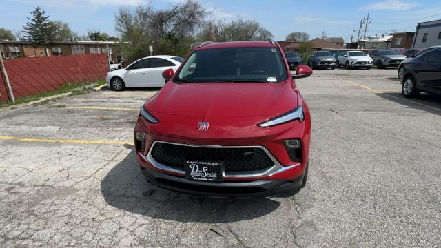 Buick Encore GX Vehicle Full-screen Gallery Image 03