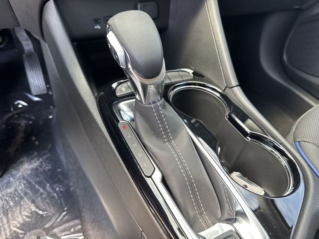 Buick Encore GX Vehicle Full-screen Gallery Image 19