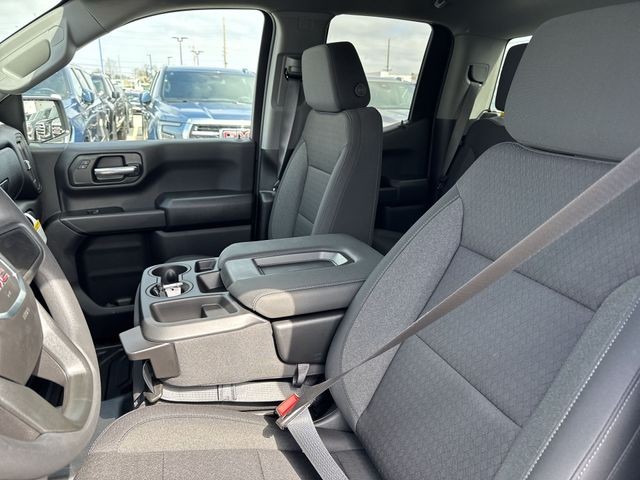 GMC Sierra 1500 Vehicle Full-screen Gallery Image 11