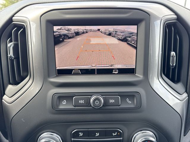 GMC Sierra 1500 Vehicle Full-screen Gallery Image 17