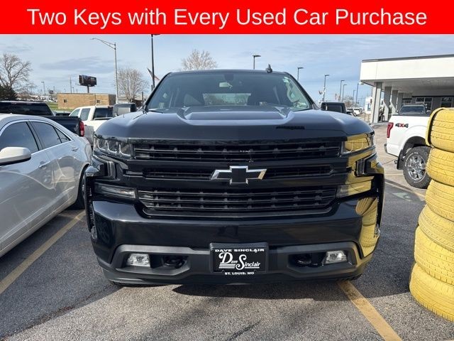 Chevrolet Silverado 1500 Vehicle Full-screen Gallery Image 02