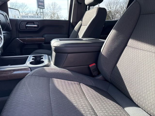 Chevrolet Silverado 1500 Vehicle Full-screen Gallery Image 20