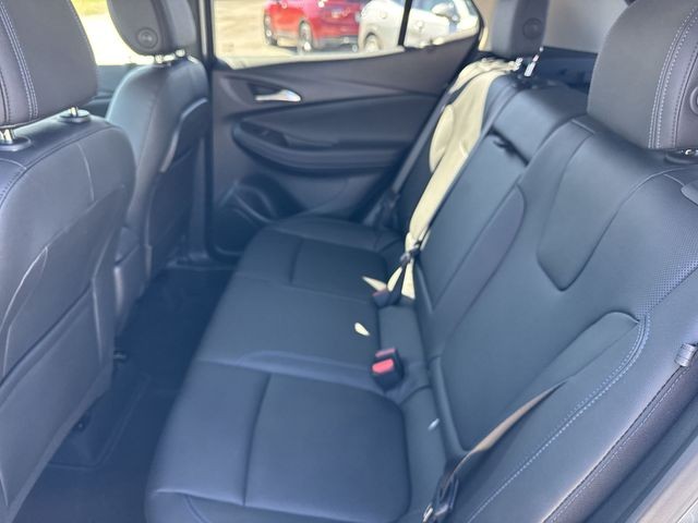 Buick Encore GX Vehicle Full-screen Gallery Image 21