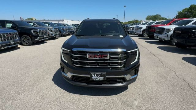 GMC Acadia Vehicle Full-screen Gallery Image 03