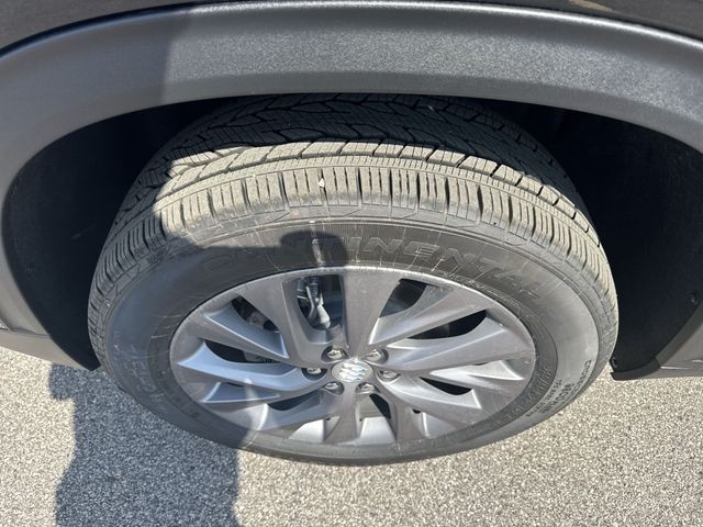 Buick Enclave Vehicle Full-screen Gallery Image 10